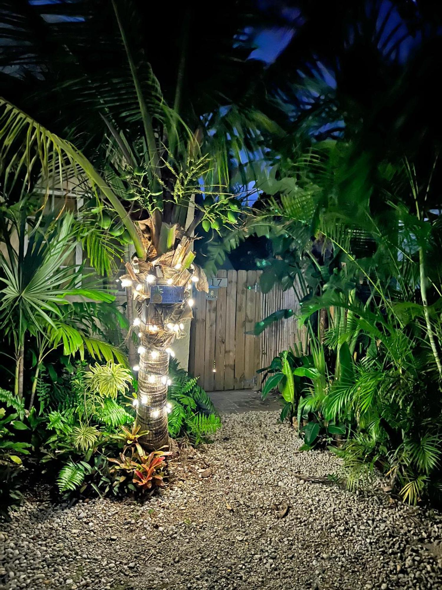 The Cottage At Pineapple House West Palm Beach Exterior photo